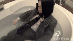 Model:Miyu　Wearing Men's Suit　Wet Part